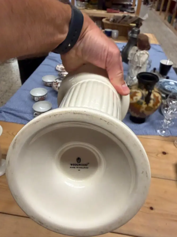 Wedgewood Vaas Crème